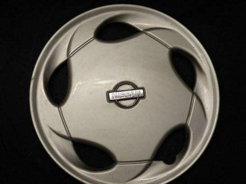 Nissan Altima 1993-1996 Hubcap