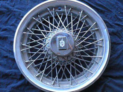 Oldsmobile Eighty Eight Ninety Eight 1981-1985 Hubcap