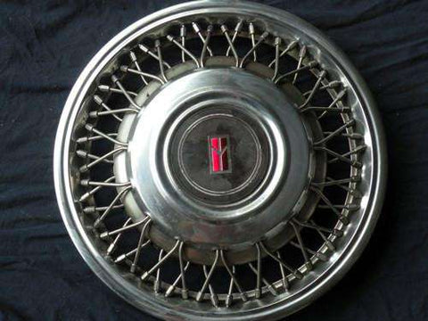 Oldsmobile Eighty Eight Ninety Eight 1989-1991 Hubcap