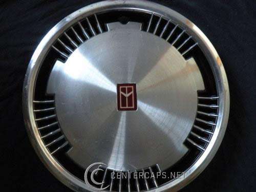 Oldsmobile Ninety Eight Eighty Eight 1991-1993 Hubcap - Centercaps.net