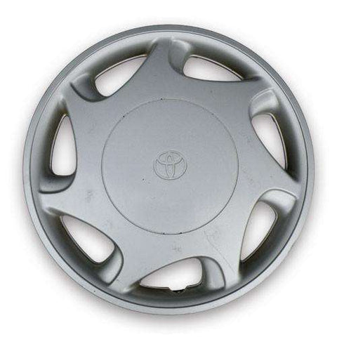 Toyota Camry 1997-2000 Hubcap