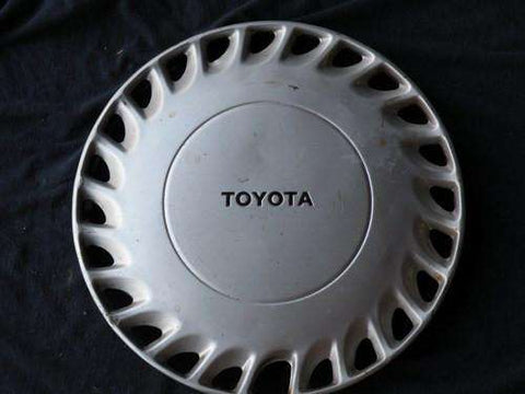 Toyota Celica 1988-1989 Hubcap