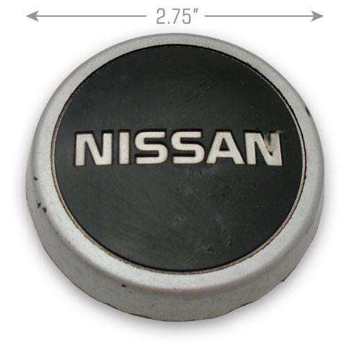 Nissan Center Cap Sentra Pulsar 85, 86 Part Number 4034356A00  62154  Fits 13" Wheel