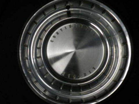Lincoln Continental 1961-1963 Hubcap