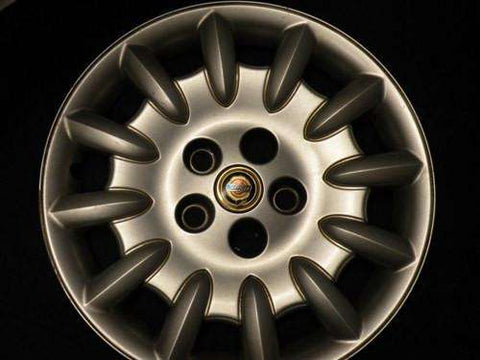 Chrysler Town and Country 2001-2002 Hubcap