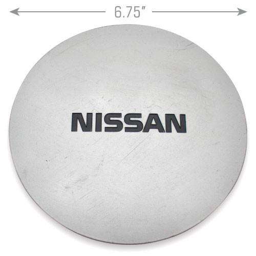 Nissan Center Cap Maxima 89, 90 Part Number 4031594E00  62274  Fits 15" Wheel